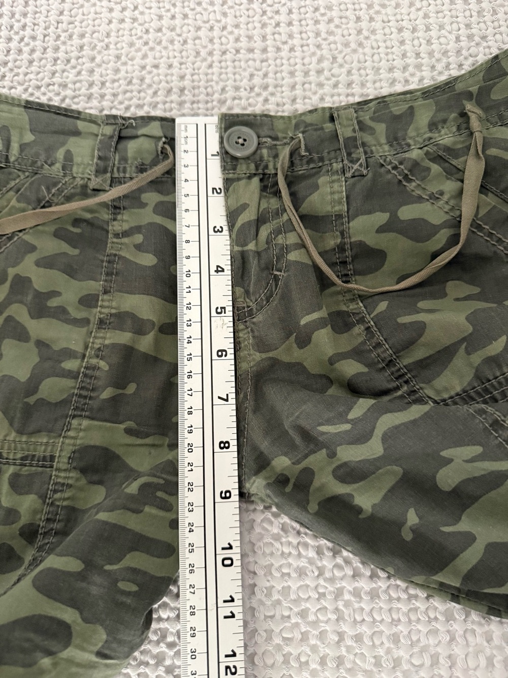 UNIONBAY womens capri Olive Camo Cargo Pants size 9 juniors - Picture 4 of 9